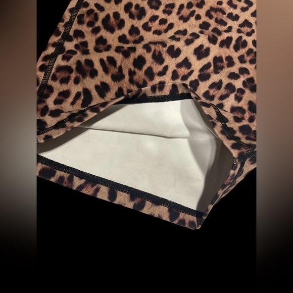 WeWoreWhat Cheetah Leopard Print Gold Chain Bike Shorts Animal print XL - Picture 9 of 16